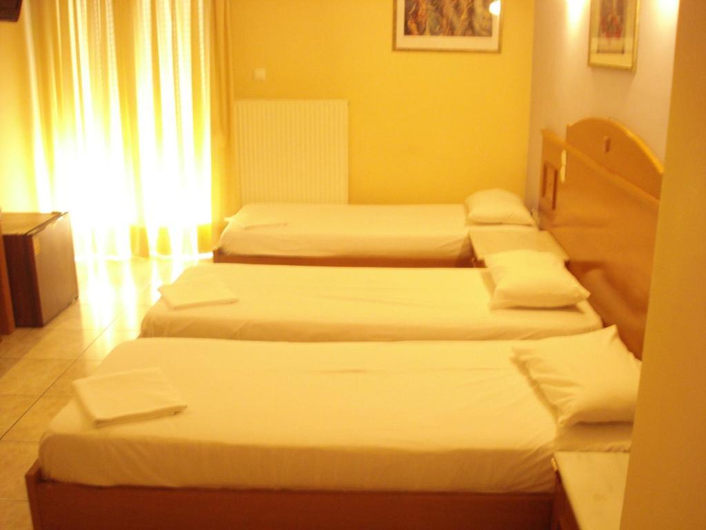 Hotel Cybele Pefki Athens Bilik gambar