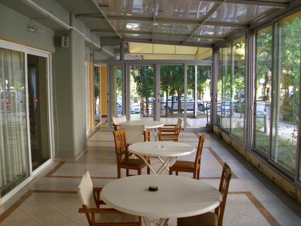 Hotel Cybele Pefki Athens Luaran gambar